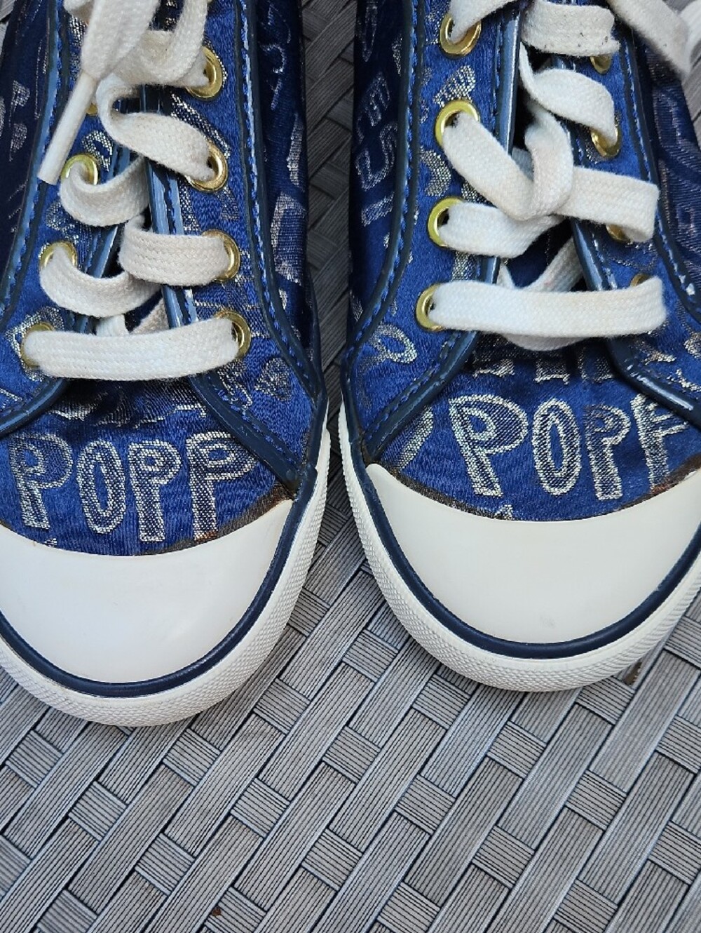 Coach Navy Denim Graphic Metallic Lace-Up Sneakers with White Accents Size 7B - Picture 13 of 17